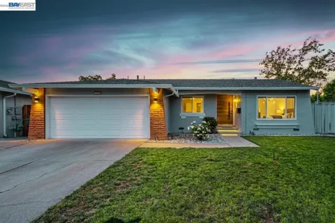 3105 Rowe Pl