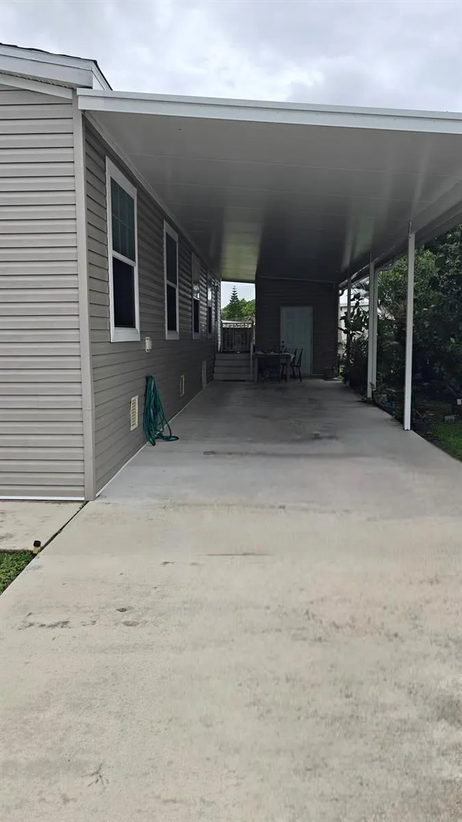 7306 43rd Terrace Riviera Beach, FL 33404