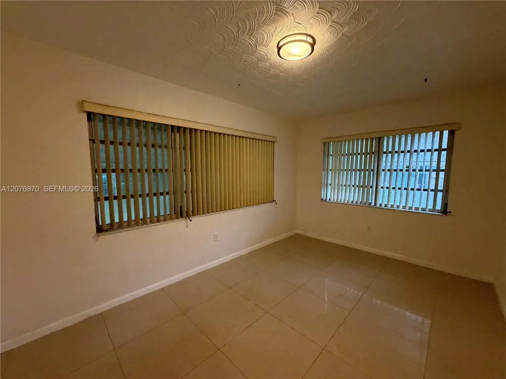 650 73rd Ave Hollywood, FL 33024