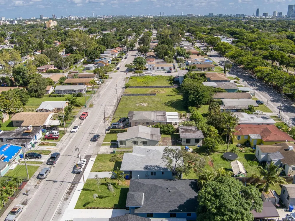 1468 NW 51st St Miami, FL 33142
