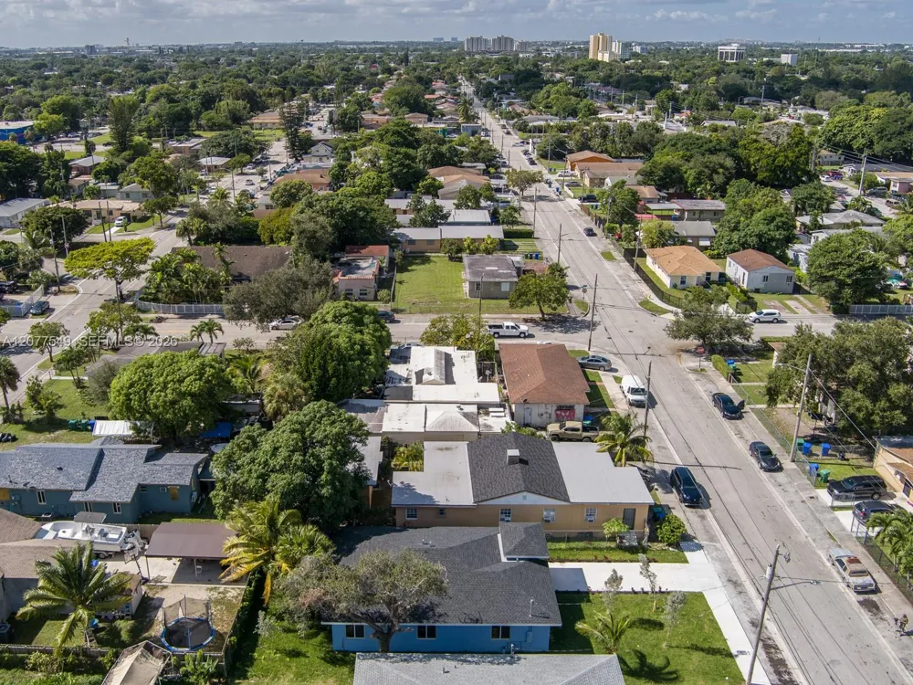 1468 NW 51st St Miami, FL 33142