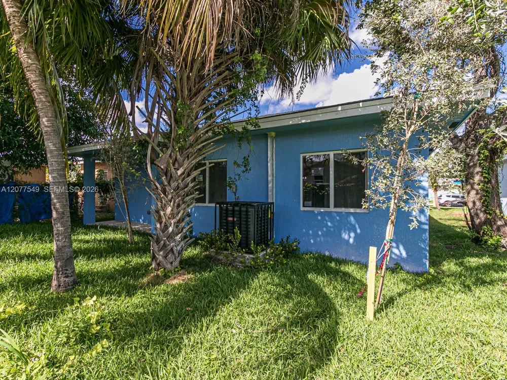 1468 NW 51st St Miami, FL 33142
