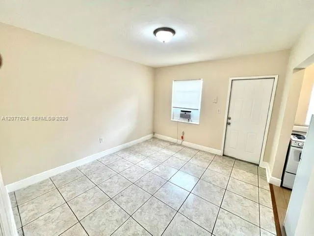 698 NE 85th St #3 Miami, FL 33138