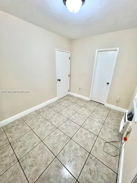 698 NE 85th St #3 Miami, FL 33138