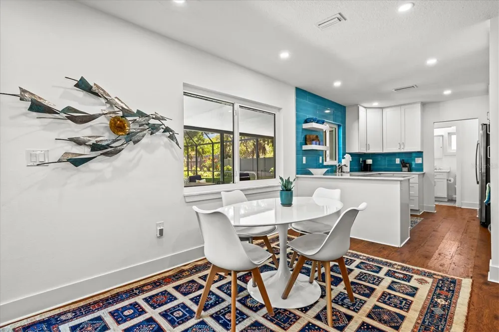 2587 RINGLING BOULEVARD Sarasota, FL 34237