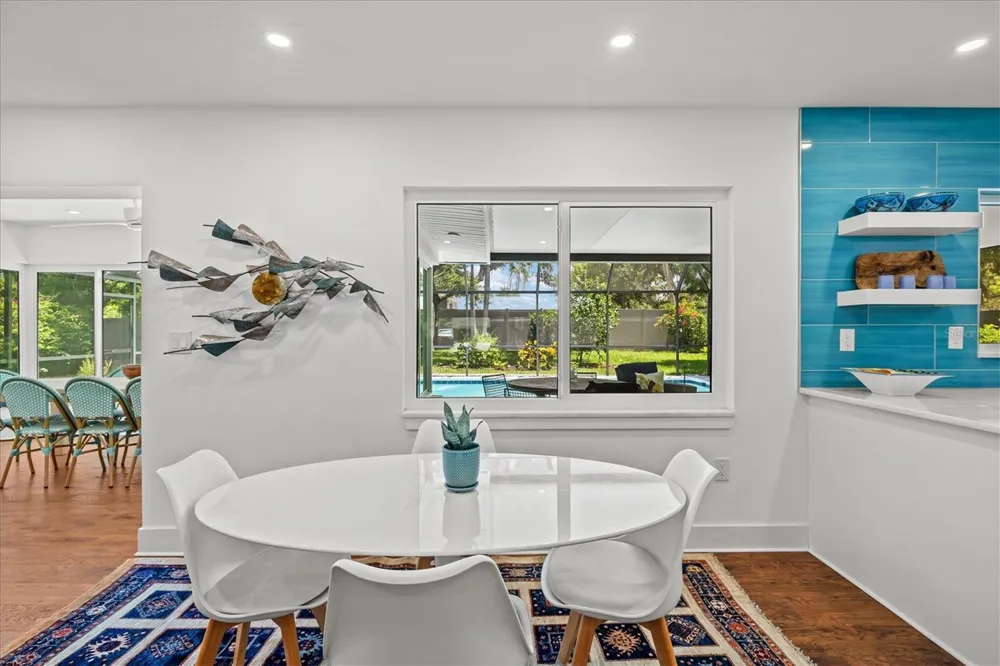 2587 RINGLING BOULEVARD Sarasota, FL 34237