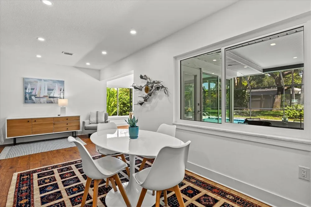 2587 RINGLING BOULEVARD Sarasota, FL 34237