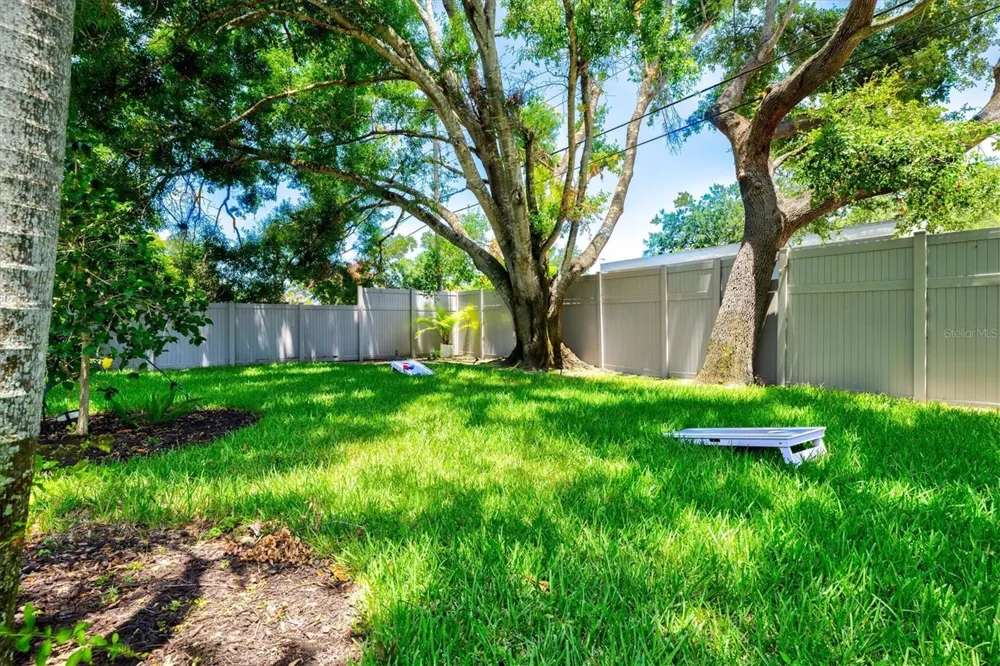 2587 RINGLING BOULEVARD Sarasota, FL 34237