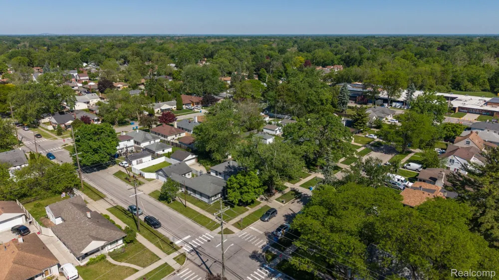 7411 Vernon Street Dearborn Heights City, MI 48127