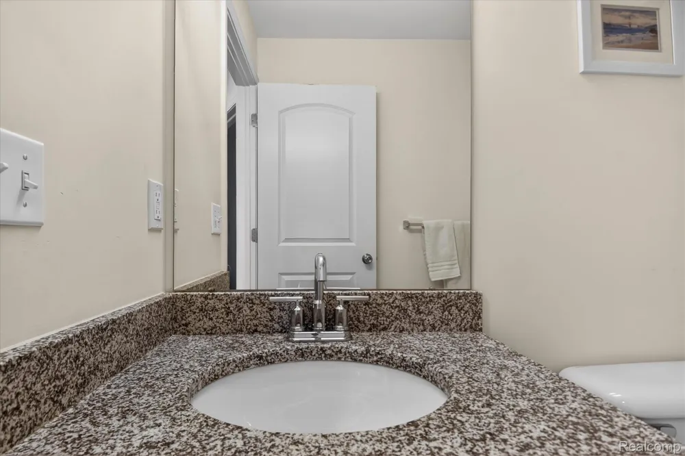 2500 Normandy Road #2 Royal Oak City, MI 48073