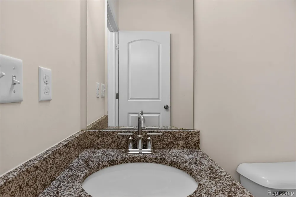 2500 Normandy Road #2 Royal Oak City, MI 48073