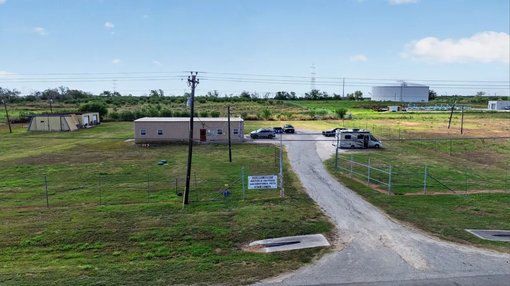 9675 Hwy 142 Maxwell, TX 78656