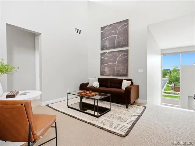 61 Magnolia Way Denver, CO 80230