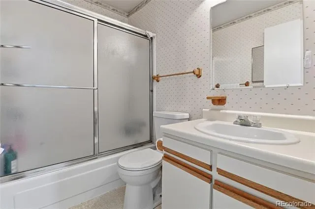 6352 E Mississippi Avenue Denver, CO 80224