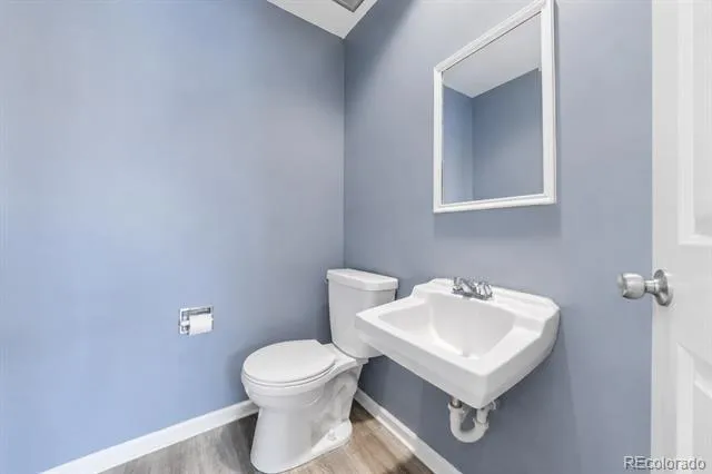 6352 E Mississippi Avenue Denver, CO 80224