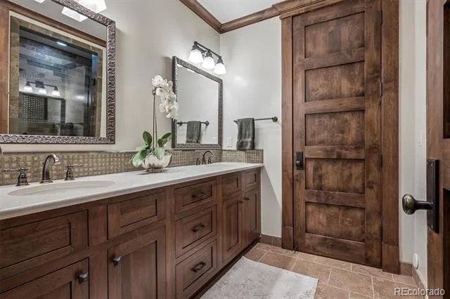 4 Vista Road Cherry Hills Village, CO 80113