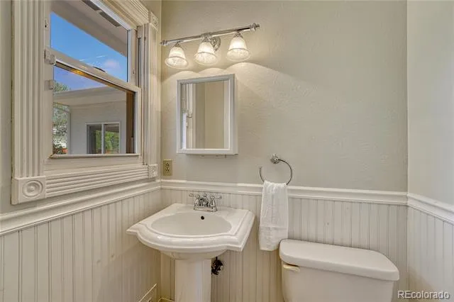 234 Crestridge Avenue Colorado Springs, CO 80906