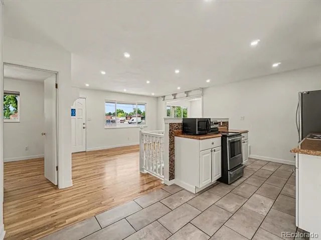 930 Hemlock Way Broomfield, CO 80020