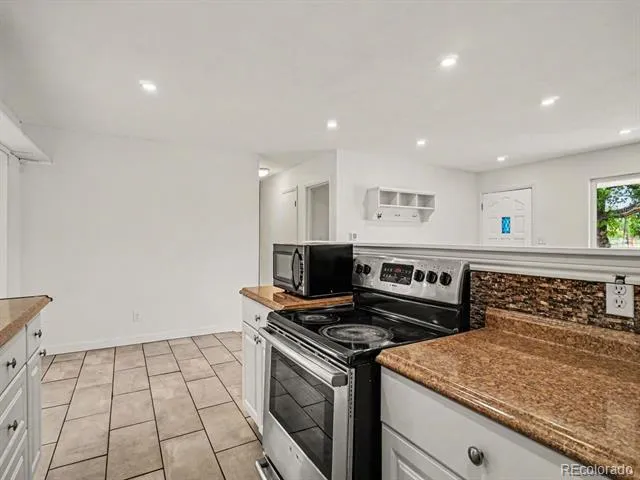 930 Hemlock Way Broomfield, CO 80020