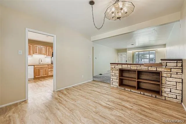 884 Troy Street Aurora, CO 80011