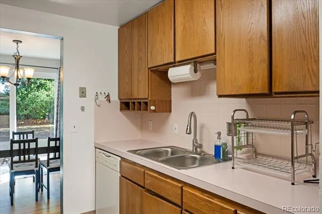 3062 S Hobart Way Denver, CO 80227