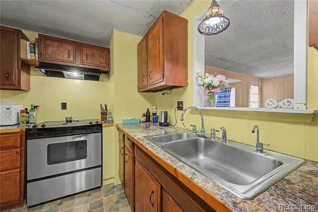 1535 Chestnut Street Canon City, CO 81212
