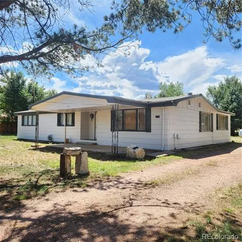 1535 Chestnut Street Canon City, CO 81212