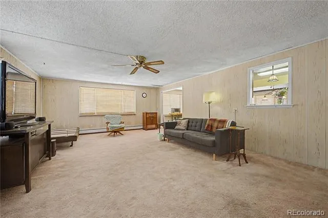 1535 Chestnut Street Canon City, CO 81212