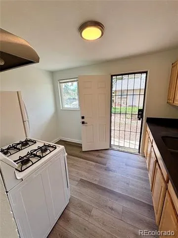 1175 Akron Street Aurora, CO 80010