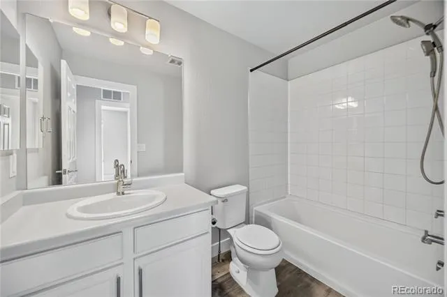 16073 E Warner Place Denver, CO 80239