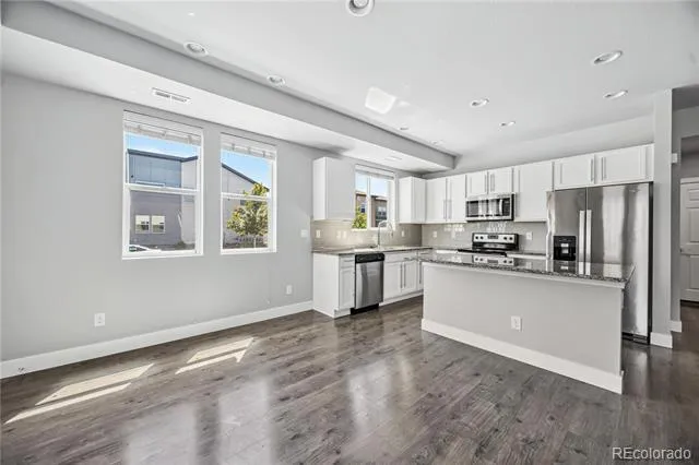 16073 E Warner Place Denver, CO 80239