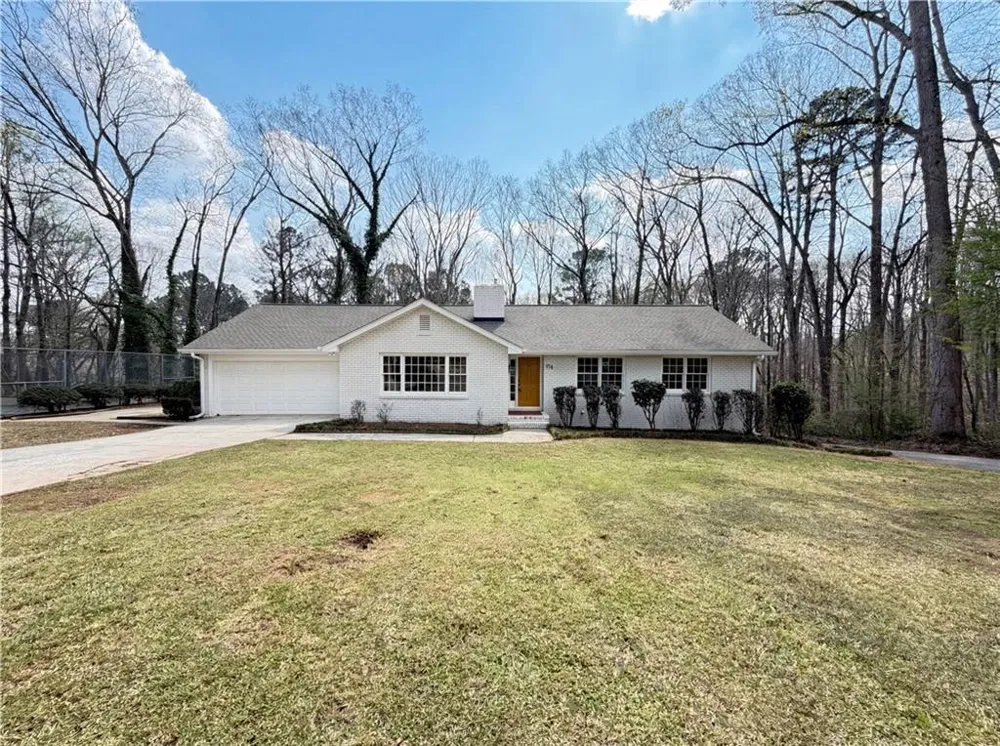 174 Lovelace Lane Ball Ground, GA 30107