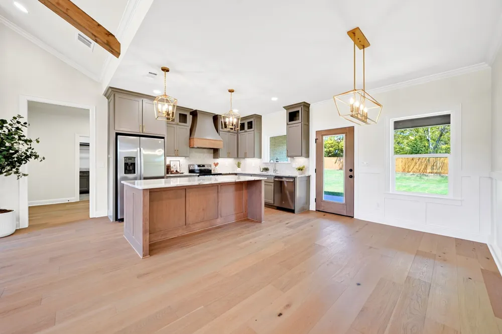 305 Grace Lane Athens, TX 75751
