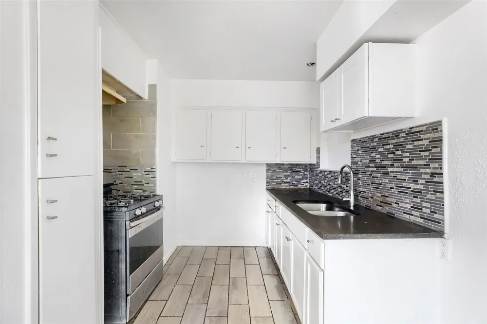 2009 S 1st Street Garland, TX 75041