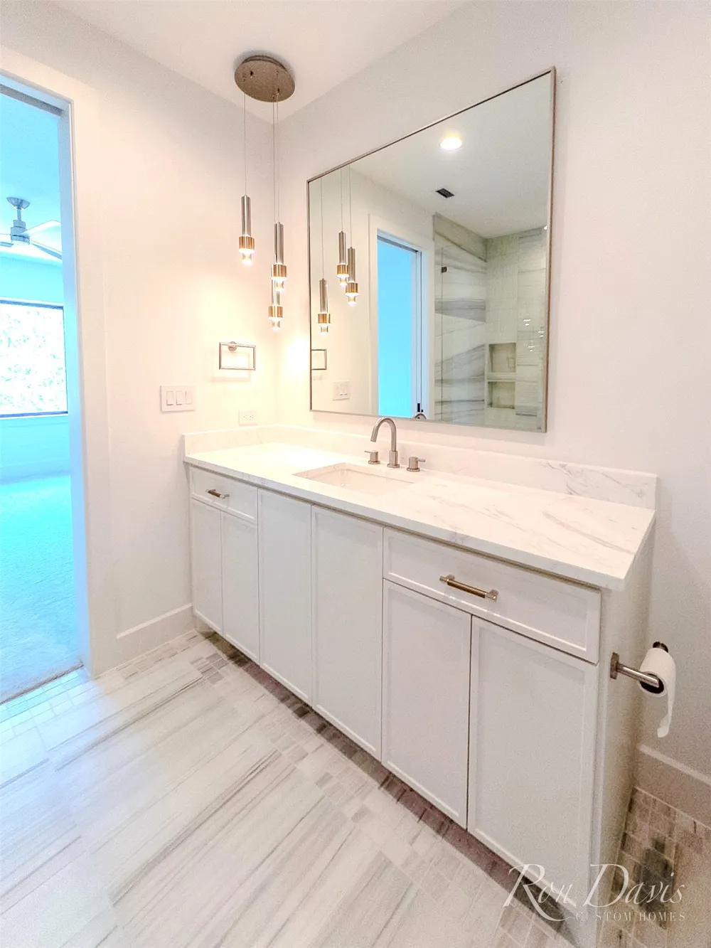 9845 Lenel Place Dallas, TX 75220