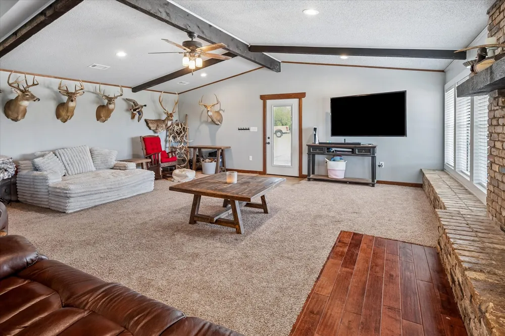 1501 Andy Thomas Road Whitewright, TX 75491
