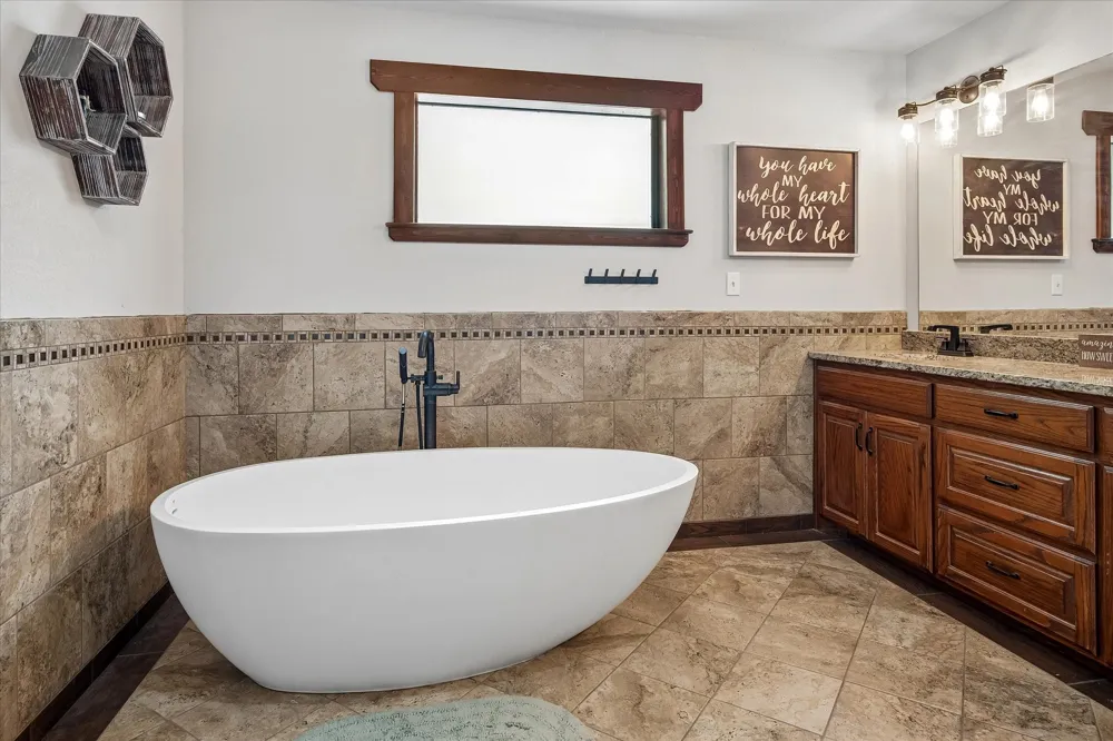 1501 Andy Thomas Road Whitewright, TX 75491
