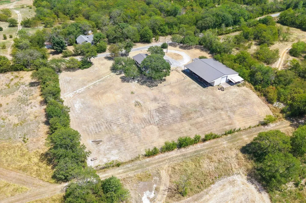 1501 Andy Thomas Road Whitewright, TX 75491