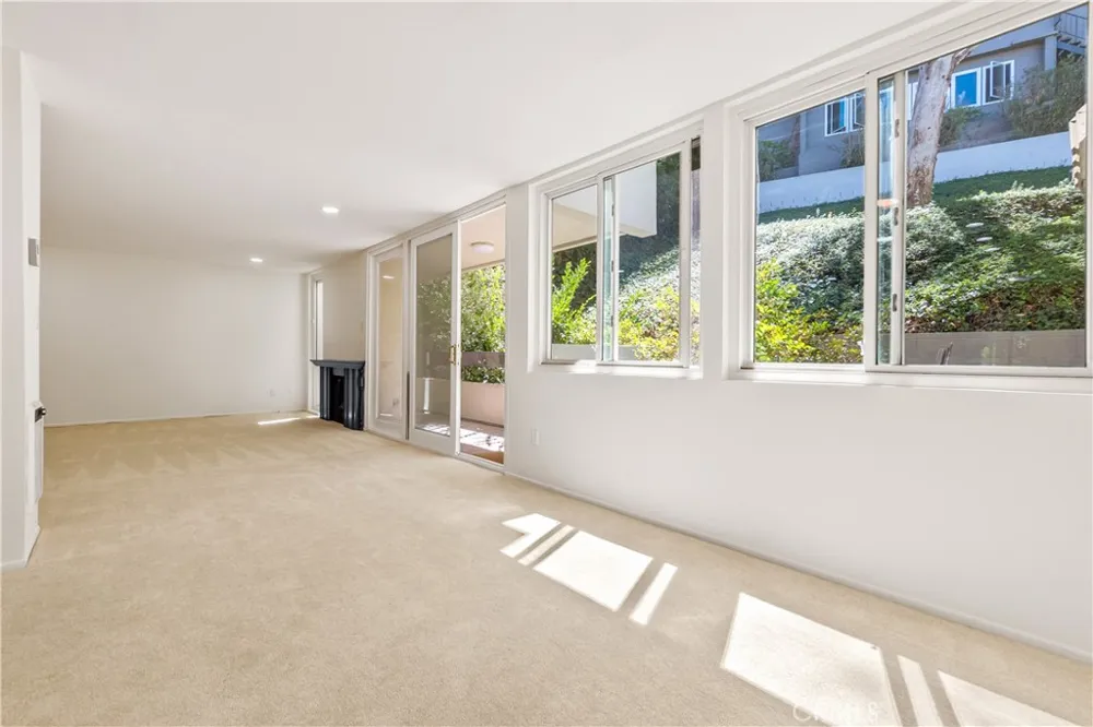 28121 Highridge #211 Rancho Palos Verdes, CA 90275