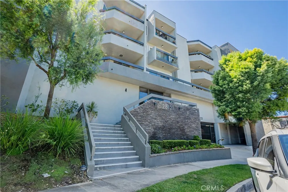 28121 Highridge #211 Rancho Palos Verdes, CA 90275
