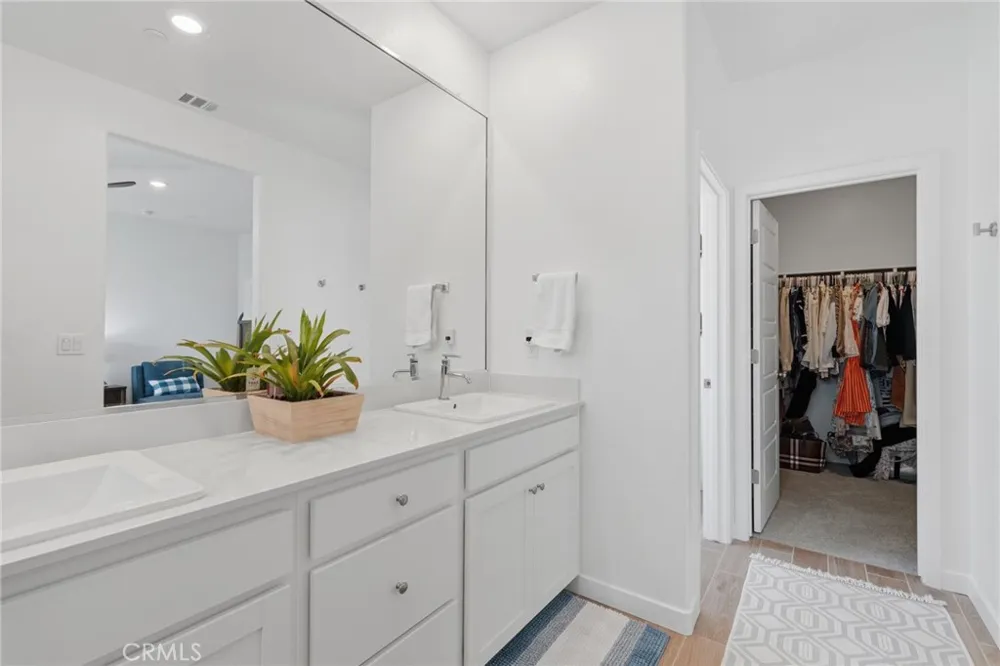 432 University Drive Lemoore, CA 93245