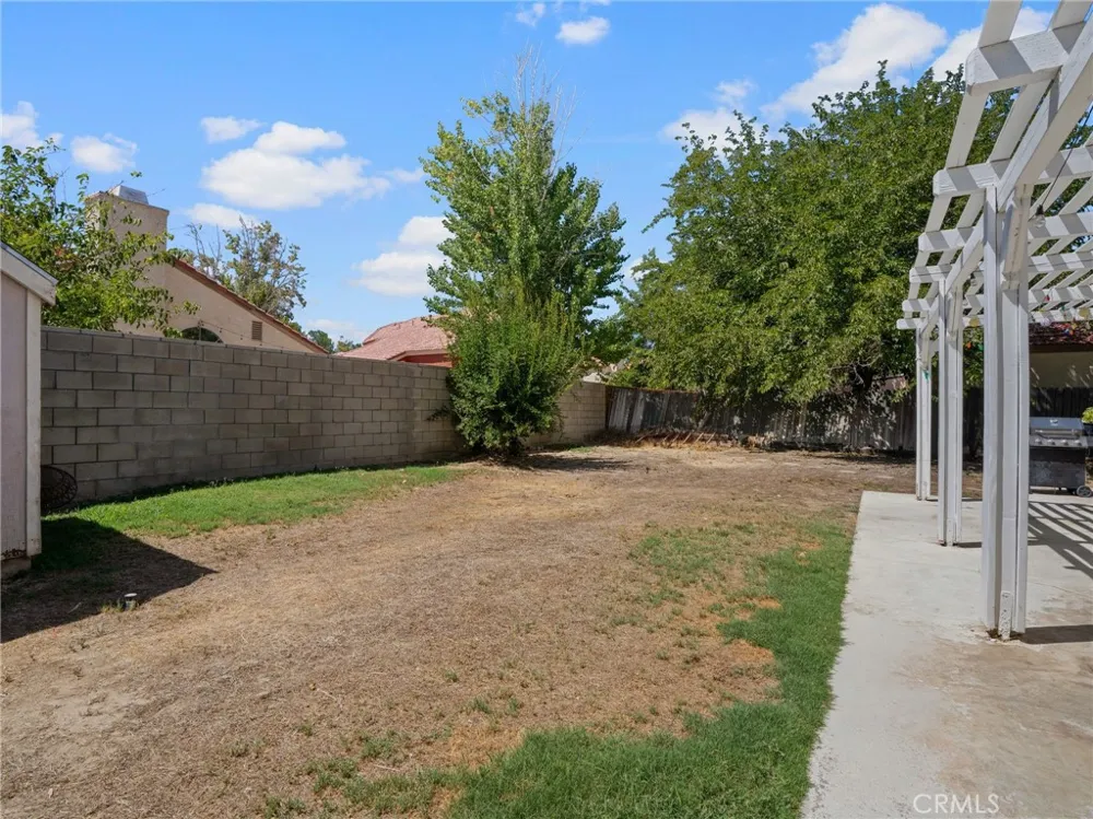 1768 Sierra View Lancaster, CA 93535