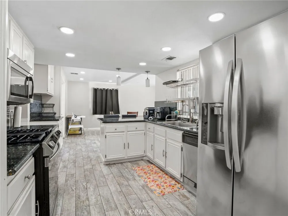 1768 Sierra View Lancaster, CA 93535
