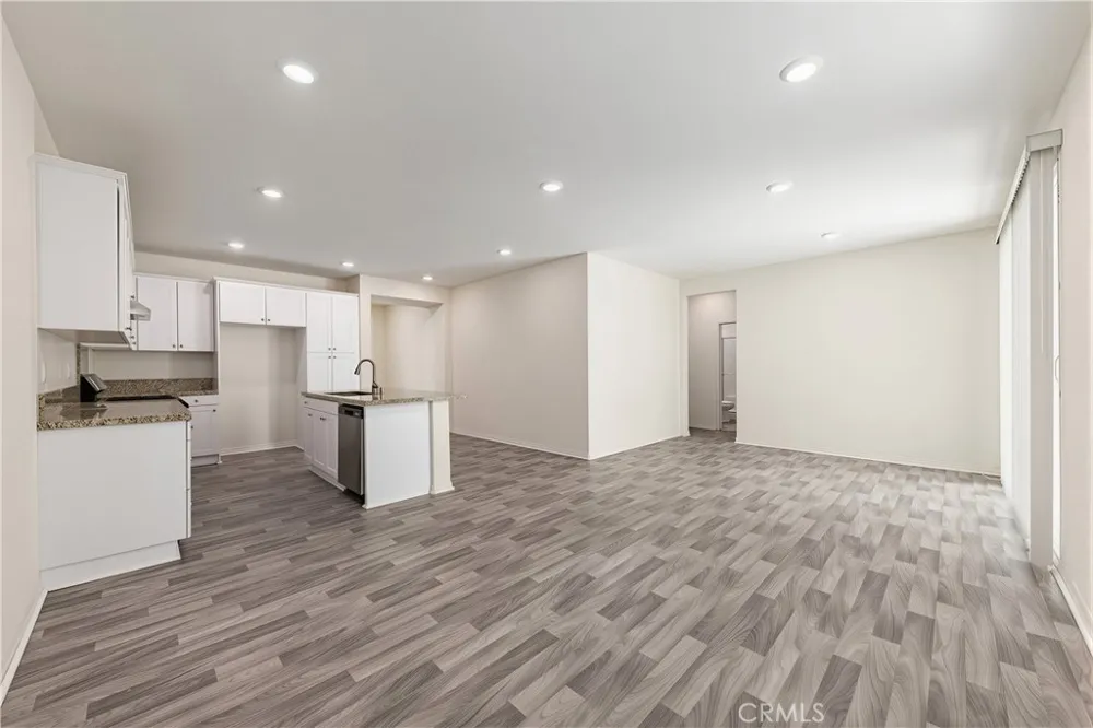 6101 Sendero Eastvale, CA 92880