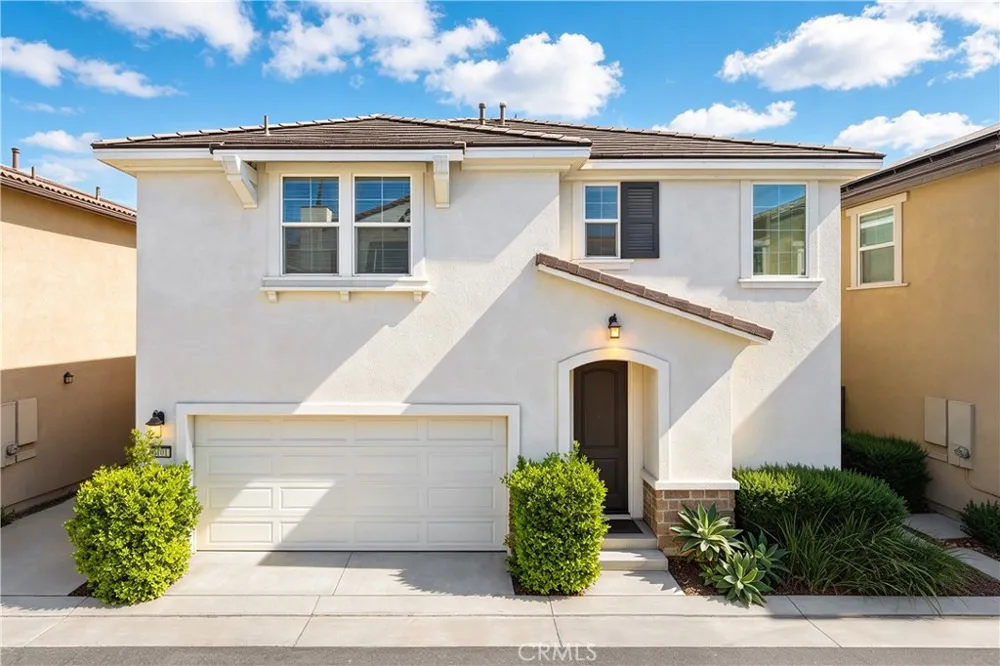 6101 Sendero Eastvale, CA 92880
