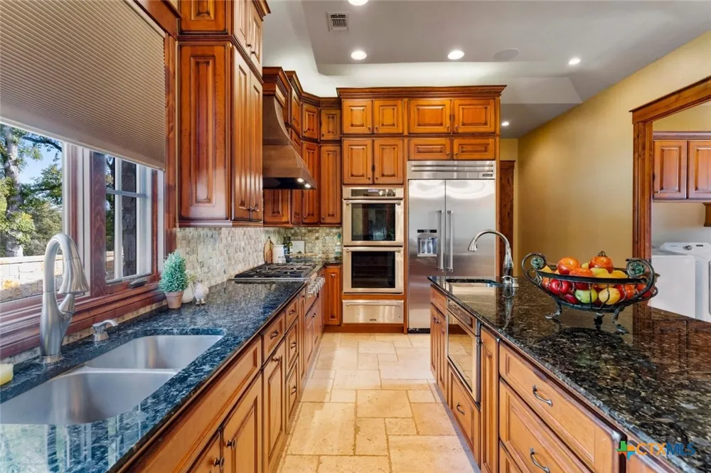 22 Goose Landing Way Harper, TX 78631