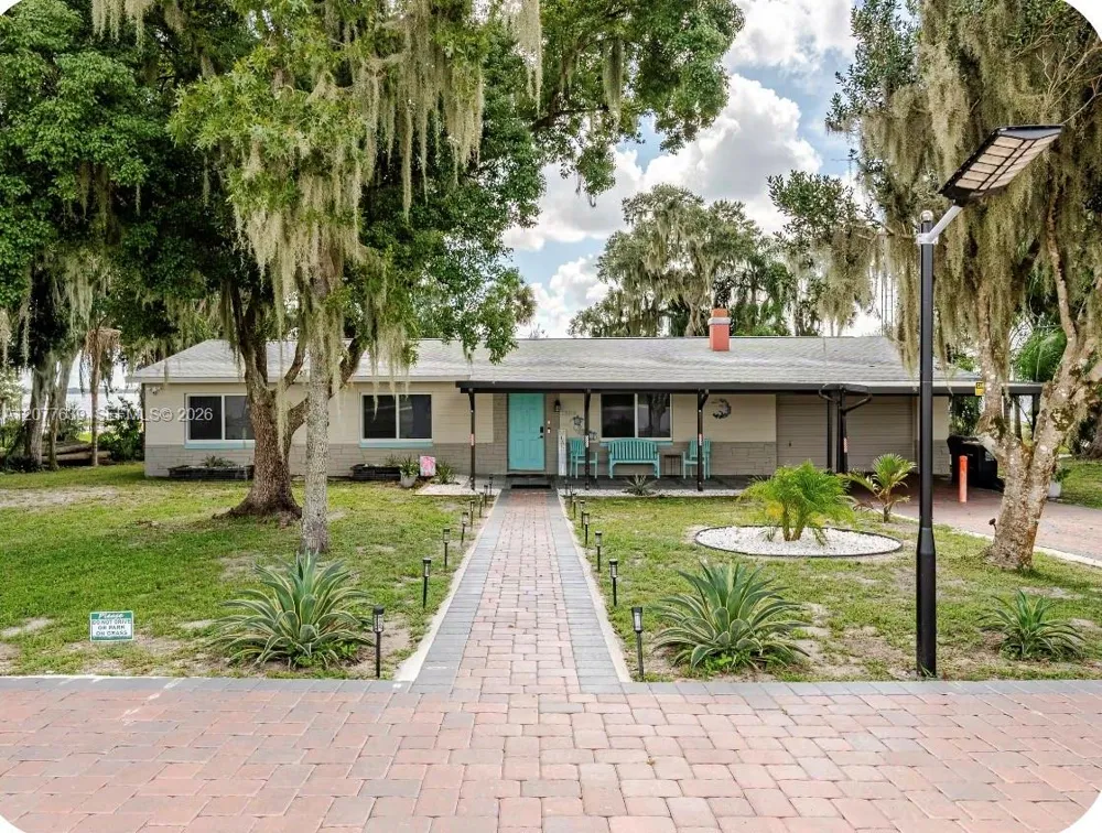 1409 Lake Reedy Frostproof, FL 33843