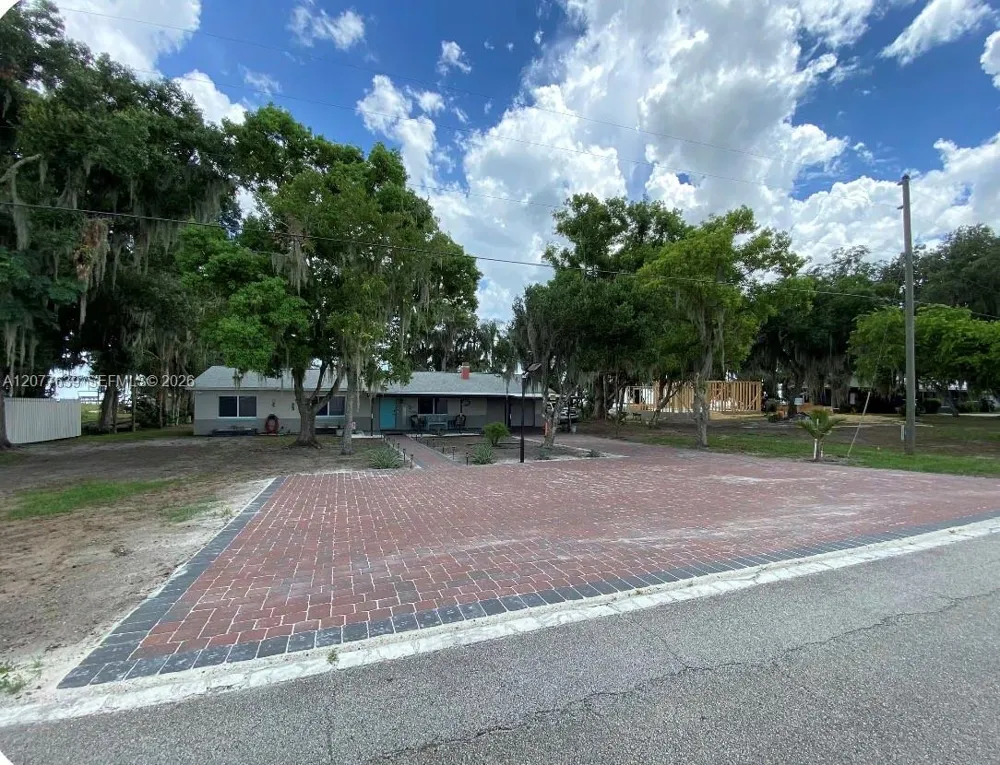 1409 Lake Reedy Frostproof, FL 33843