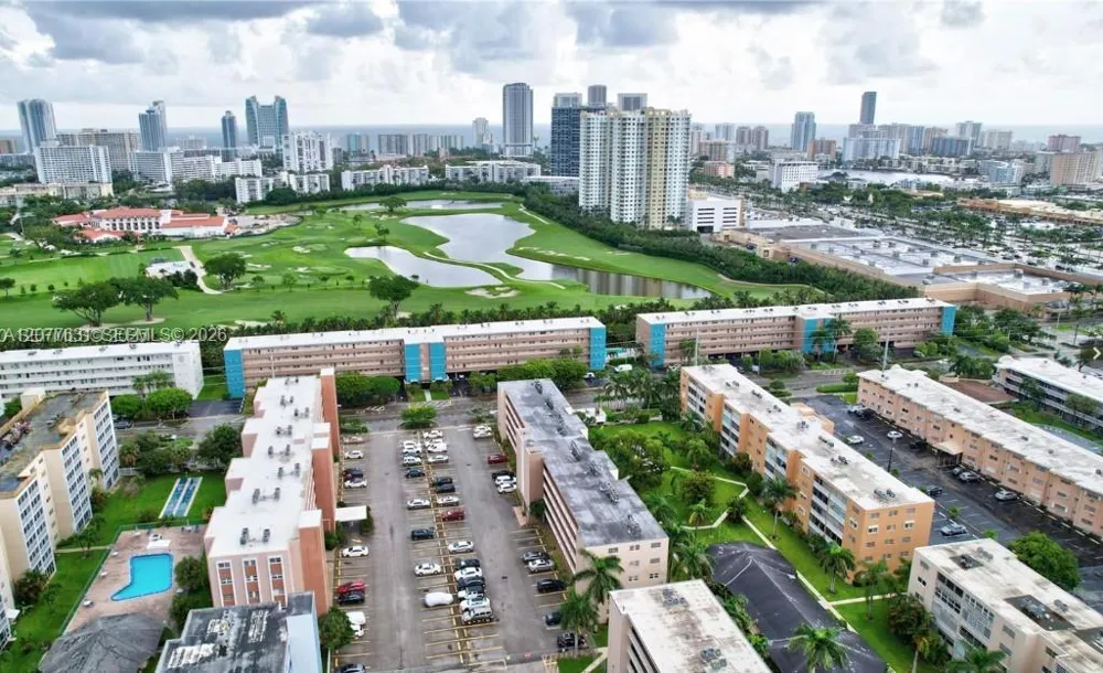233 NE 14th Ave #205 Hallandale Beach, FL 33009