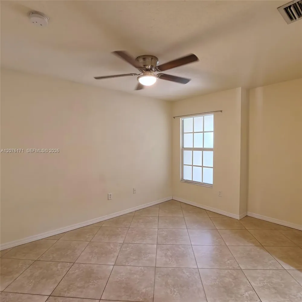 1000 Palm Trl #8 Delray Beach, FL 33483